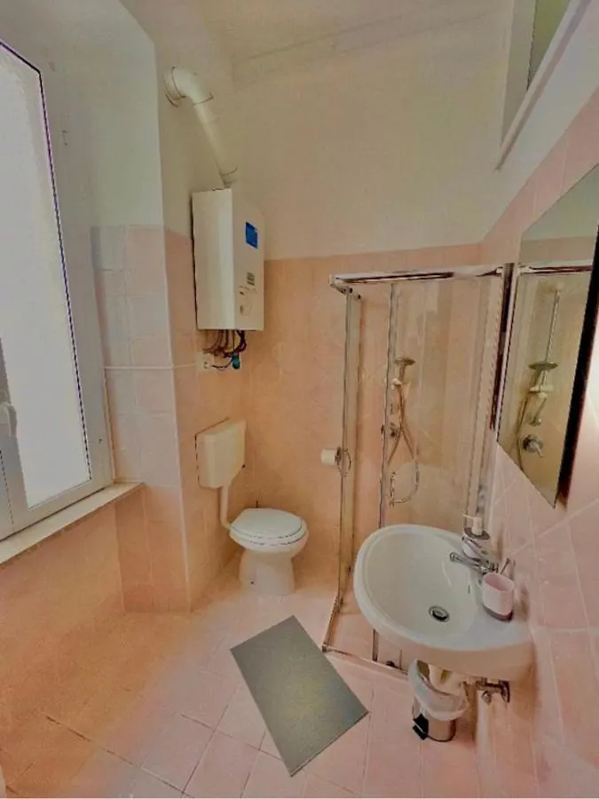 Loft Room B&B 1 Rome Bed & Breakfast